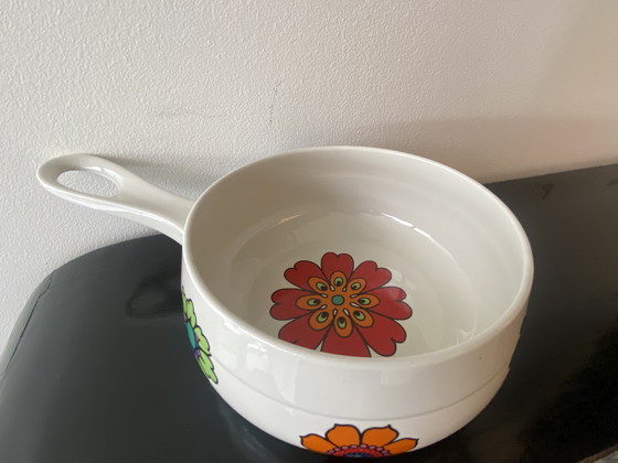 Image 1 of Rara pentola per fonduta di verdure vintage Villeroy & Boch degli anni '60/'70, variante floreale del modello Acapulco.