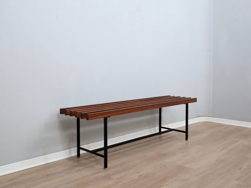 Panca in teak a doghe con struttura in ferro, metà secolo, Italia, anni '50