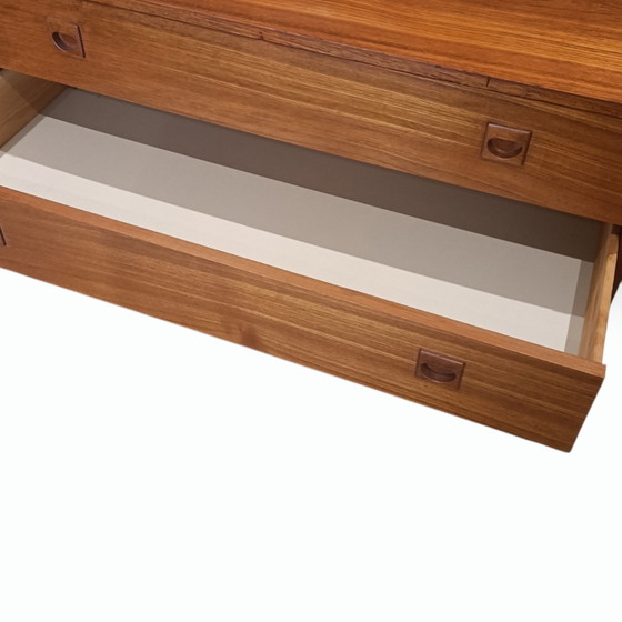 Image 1 of Vintage chest of drawers
