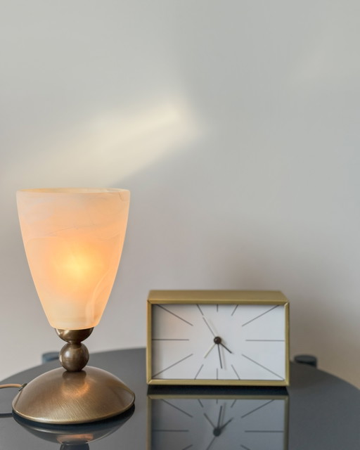 Lampe de table vintage R.S.-Leuchten et horloge de bureau IKEA MYGGJAGARE - tons or