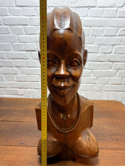Vintage handgeschnitzte afrikanische Büste – Massivholz (52 cm)