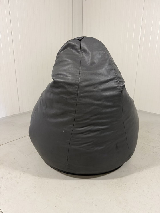 Image 1 of Pouf en cuir Zanotta Sacco grand modèle, années 1980