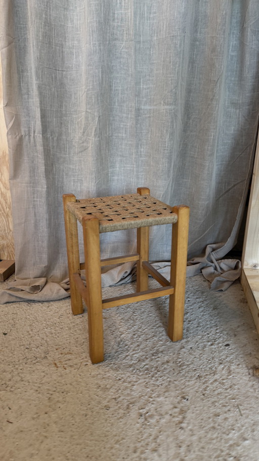 Tabouret en osier
