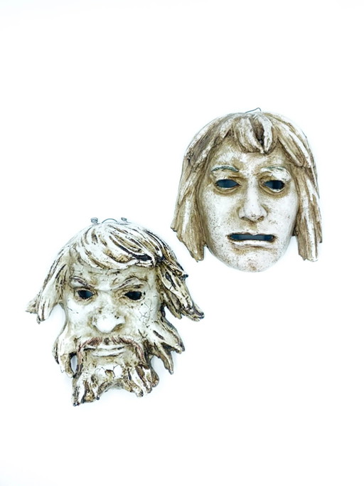 Coppia di Maschere Scolpite in Terracotta di Roberto Rigon, anni '80