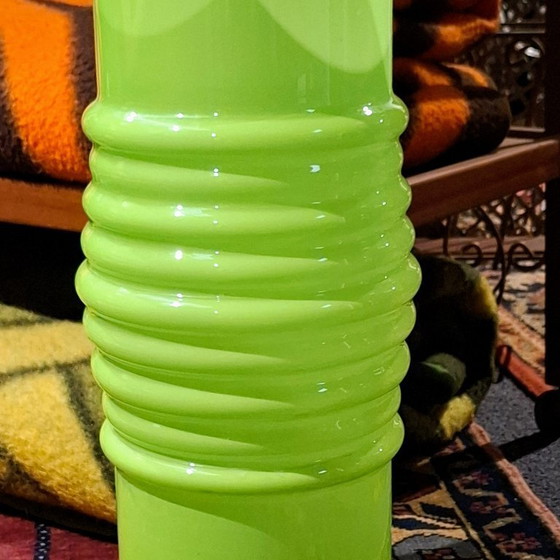 Image 1 of Vaso da pavimento in vetro scultoreo verde HEMA