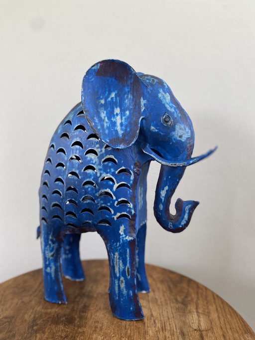 Statue of an elephant