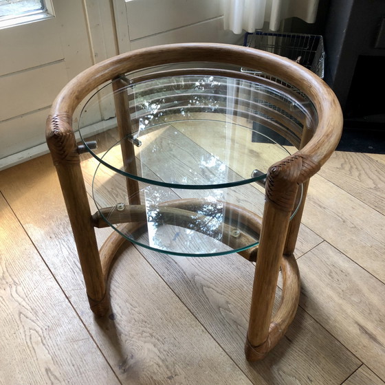 Image 1 of Rotan tafel 