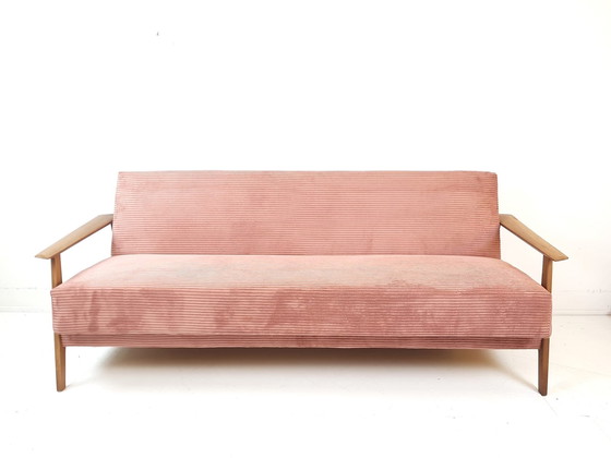 Image 1 of Divano letto rosa vintage | divano a coste rosa