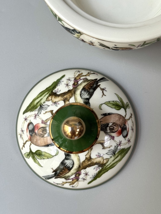 Image 1 of Fiorentine Italienische Porzellan Bonbonniere, handdekoriert, Vögel und Goldakzente