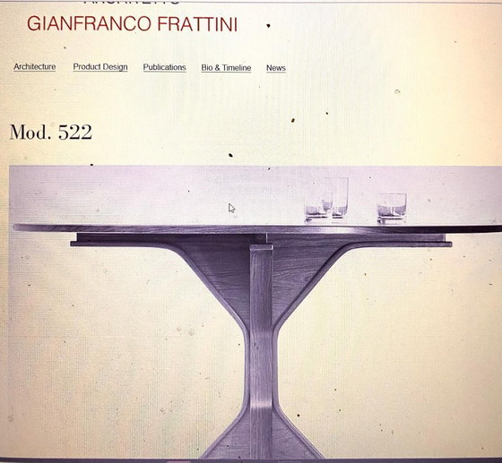 Image 1 of 1x Tavolo da pranzo rotondo in legno di design, modello 522 di Gianfranco Frattini per Bernini