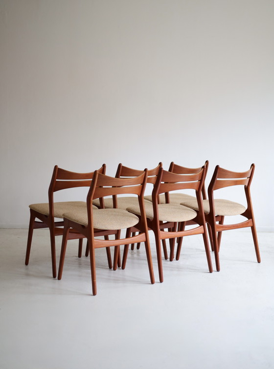 Set of 6 vintage dining chairs model 310, Erik Buch, 1960s – Wood, Textile (photo 3 of 6)