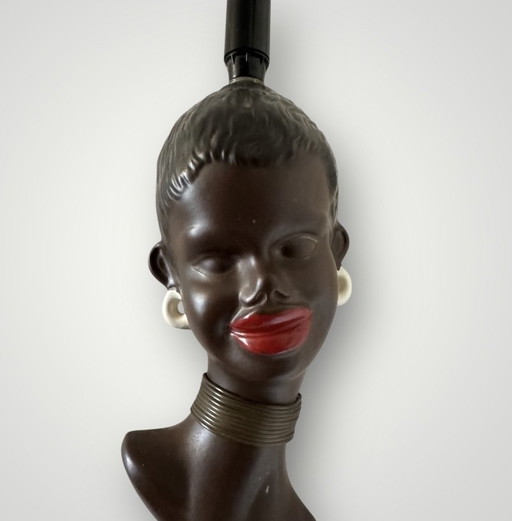 Applique visage femme années 60