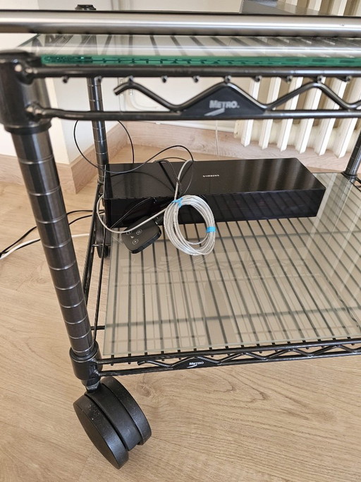 METRO Multimedia Cabinet