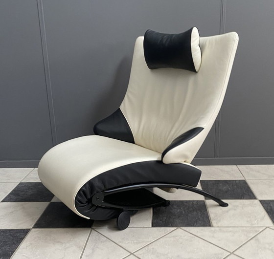 Image 1 of Sitzbank aus schwarzem und weißem Leder, Modell Solo 699, Design Stefan Heiliger, WK