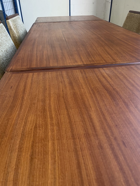 Image 1 of Mid-Century vintage uitschuifbare eettafel met 4 stoelen 