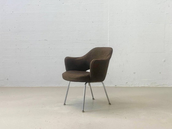 Vintage Knoll International armchair, 1970s – Chrome (photo 2 of 12)