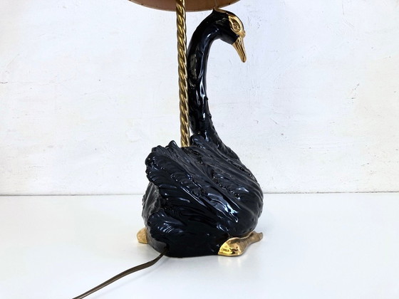 Image 1 of Lámpara de mesa de cerámica esculpida con forma de cisne de Ceramiche Zanotto, Bassano.