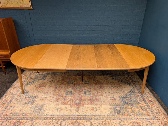 Image 1 of Vintage eiken ronde eettafel, model 55 van Omann Jun, jaren 60