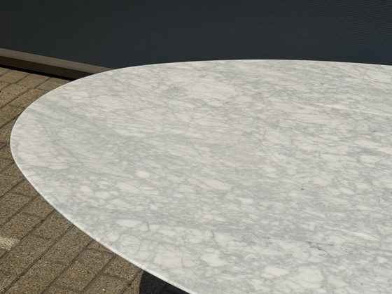 Image 1 of Original oval Florence Knoll dining table (244x137cm) Carrara
