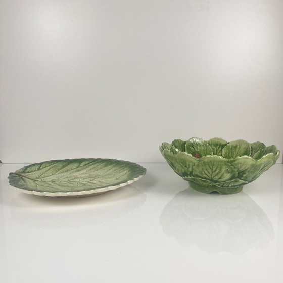 Image 1 of Ciotola/scolapiatti in ceramica a forma di foglia e fragola