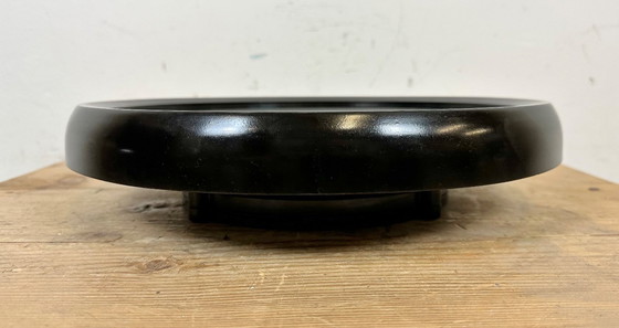 Image 1 of Industriële bakelieten fabriekswandklok van Pragotron, jaren 70