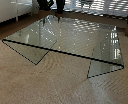 Bonita mesa de cristal facetado moderno de Bree’s New world
