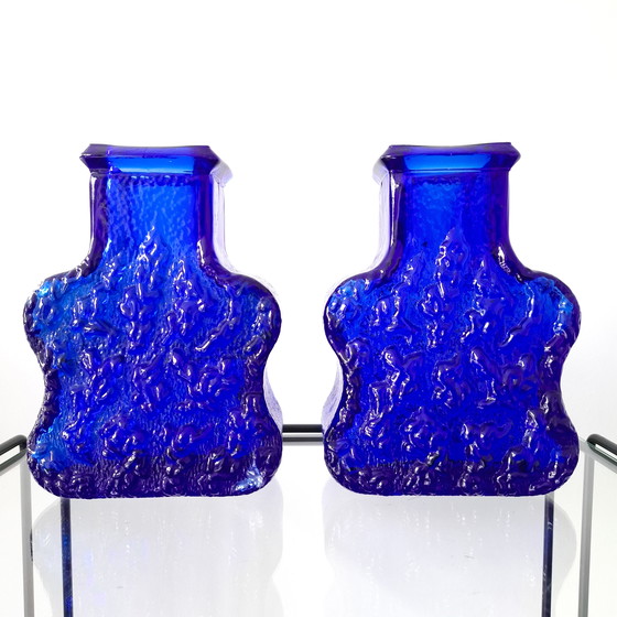 Image 1 of 2x vintage royal blue vase Lars Hellsten Skruf Sweden