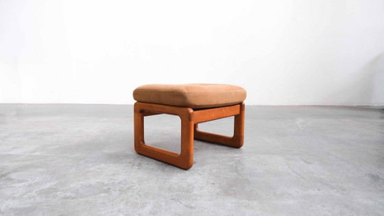 Poltrona schienale alto vintage Holstebro Møbelfabrik con pouf – Teak & Pelle | Anni '70 – Poltrone, Legno (photo 8 of 9)