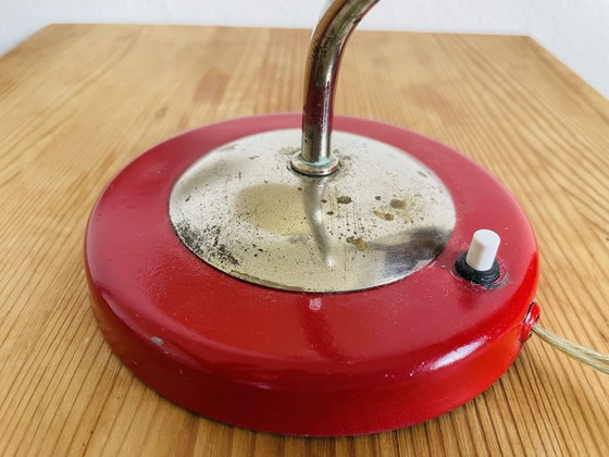 Image 1 of Kleine Mid-Century Modern Tischlampe mit cremefarbenem Opaine Lampenschirm, 1940er Jahre