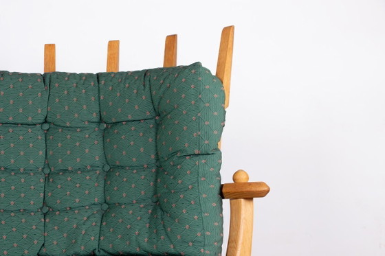 Image 1 of Gran sillón francés de roble macizo diseñado por Guillermo y Chambron para Your Home en 1960.