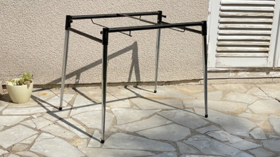 Image 1 of Vintage Formica table with 2 extensions