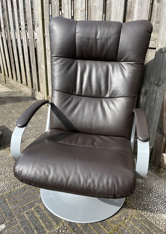 Image 1 of Donkerbruin leren retro relaxfauteuil/draaifauteuil