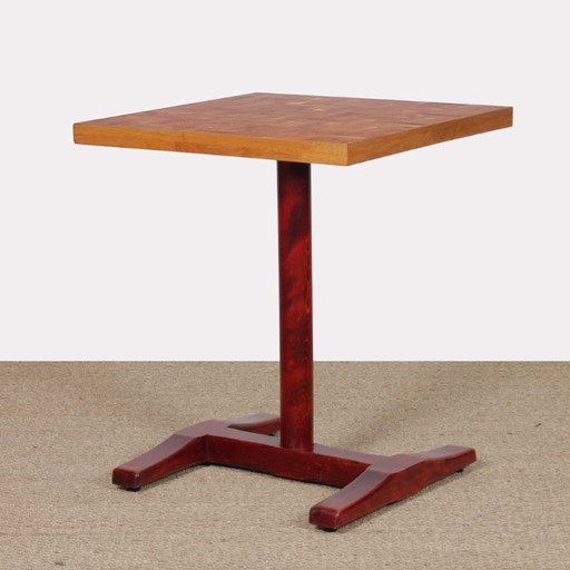 Tavolo da pranzo quadrato in legno, risalente agli anni '80.