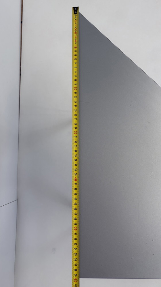 Image 1 of Deens design Space Age eighties grijze Pin Age bijzettafel chromen pootjes