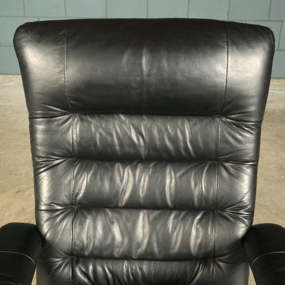 Vintage Swivel Armchair with Footrest – Recliner – 1980s – Metal, Leather (photo 14 of 17)