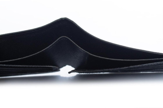 Image 1 of Louis Vuitton, schwarze Geldbörse aus genarbtem Leder mit LV-Logo
