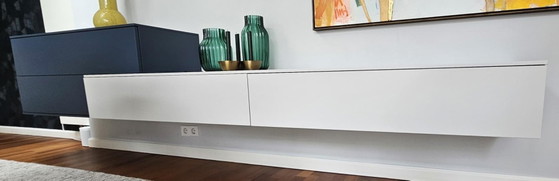 Image 1 of Groot Interstar design wandmeubel (405,5 cm) – Silver Laqué, Kosmos Blauw & Noten