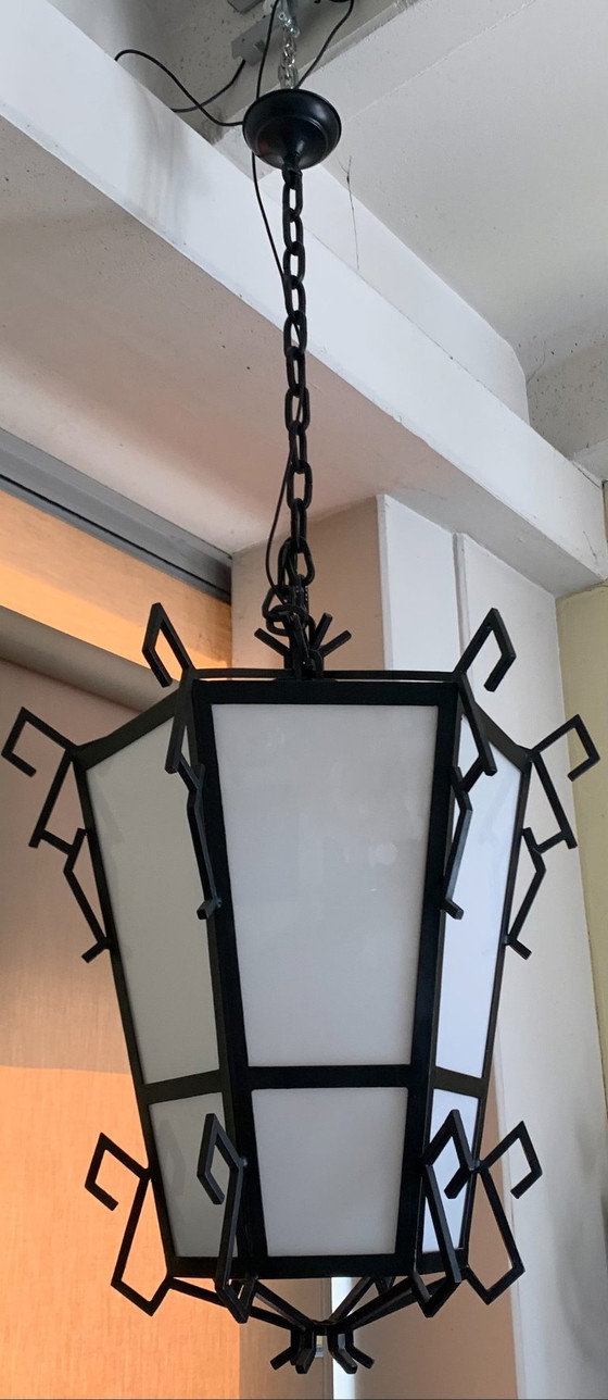 Image 1 of Ein Paar große Eisenlaternen aus dem Jahr 1930