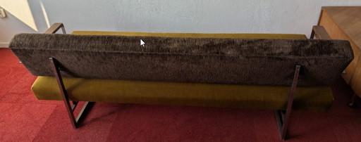 Divano letto Gelderland con braccioli in legno di Rob Parry, anni '60