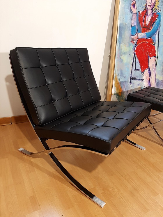 Image 1 of Knoll Set Barcelona New-Never Used Black Leather Design by Ludwig Mies Van Der Rohe and Lilly Reich (1929)