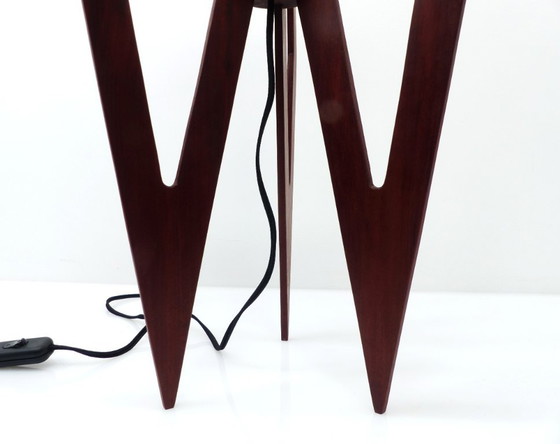 Grande Lampada Scultorea a Treppiede in Legno Tinto, Linee a Compasso – Anni 1960-70 – Lampade da tavolo (photo 5 of 10)