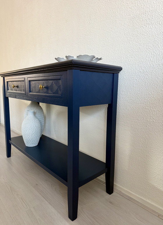 Image 1 of Sidetable gerestyled 