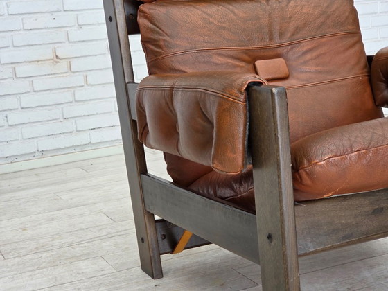 Image 1 of Sillón escandinavo años 70, mobiliario de piel, lona, ​​madera de roble.