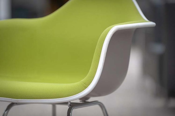 Image 1 of Vitra Eames Plastic Armchair Dax Stoel