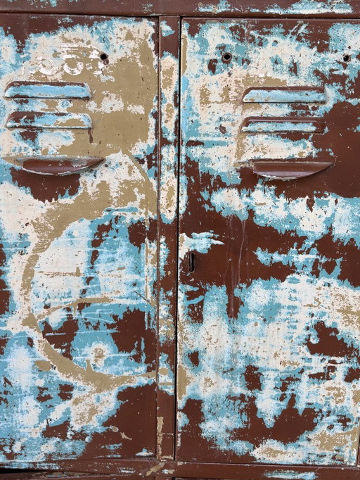 Unieke Industriële Locker Kast – Vintage & Stoer