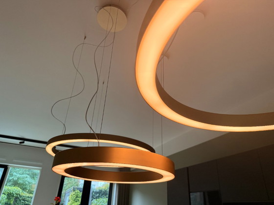 Lampada a sospensione Olev Gavin, 3 Anelli – Lampade a sospensione, Aluminium (photo 3 of 5)