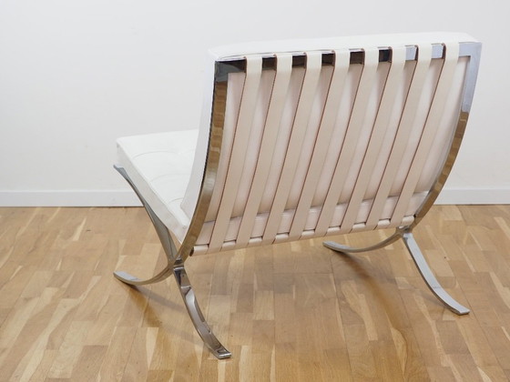 Image 1 of Sedia Knoll International Barcelona in pelle avorio, edizione limitata.