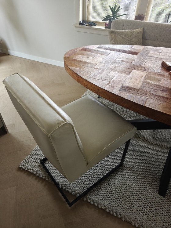 Image 1 of 4 sillas de cuero color crudo beige
