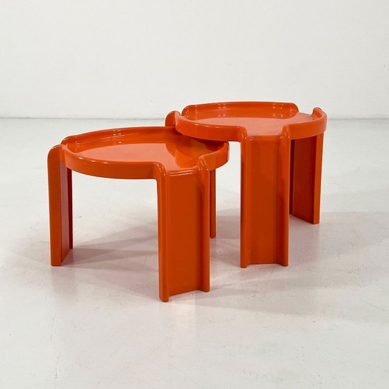Image 1 of Paar orangefarbene Satztische von Giotto Stoppino für Kartell, 1970er Jahre