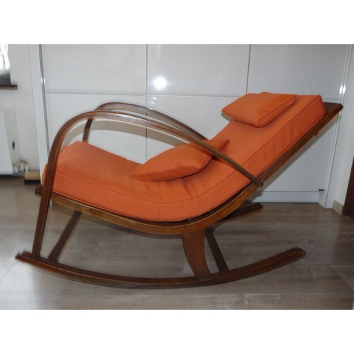 Sedia a dondolo rivestita di metà secolo - anni '50